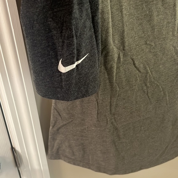 Nike STL Raglan 3/4 Sleeve Shirt - Large - Picture 4 of 4